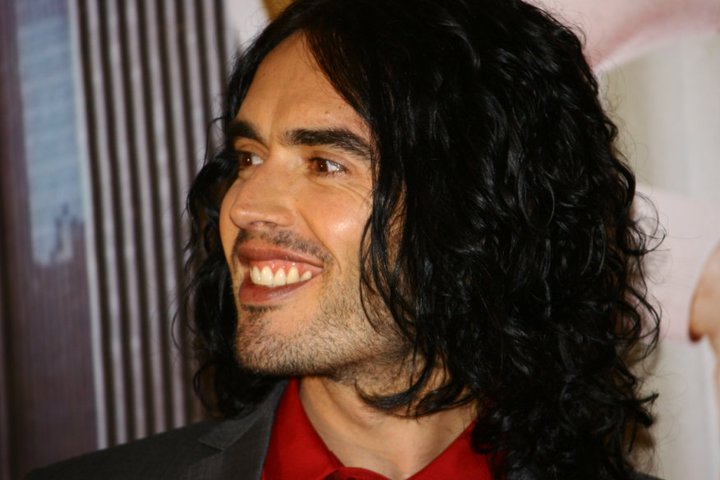 Russell Brand Blasts Hillary Clinton For Likening Trump Supporters To Nazis Russell Brand