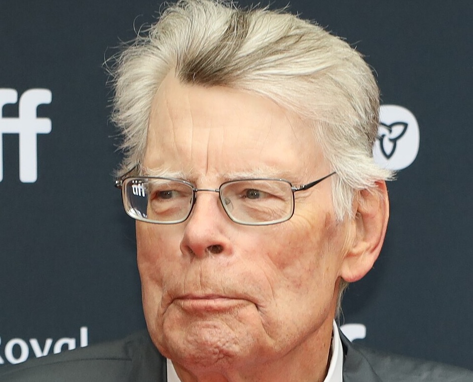 Stephen King Humiliated For Trying To Troll The President With Fake News Stephen King