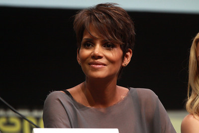 Hollywood Icon Blasts Dem Presidential Hopeful In Scathing Speech Halle Berry